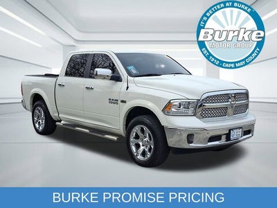 2017 RAM 1500 Laramie Crew Cab 4x4 5'7" Box