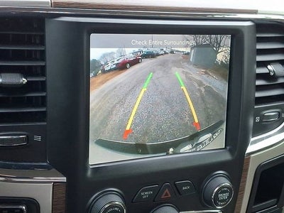 2017 RAM 1500 Laramie Crew Cab 4x4 5'7" Box