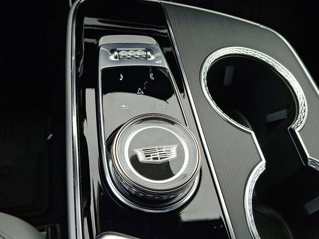 2025 Cadillac LYRIQ Luxury 1