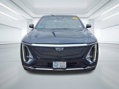 2025 Cadillac LYRIQ Luxury 1