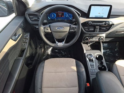 2022 Ford Escape Hybrid Titanium