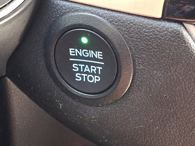 2022 Ford Escape Hybrid Titanium