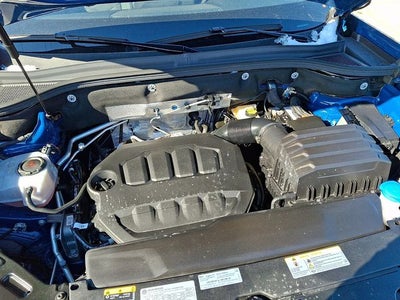 2025 Volkswagen Atlas Cross Sport 2.0T SE w/Technology