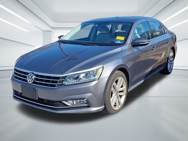 2018 Volkswagen Passat 2.0T SE w/Technology