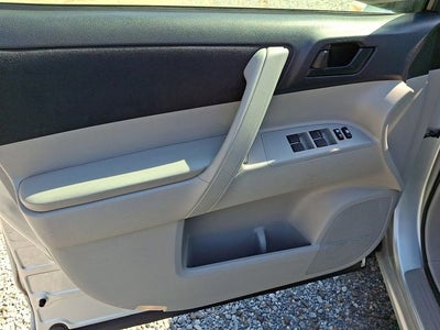 2011 Toyota Highlander Base