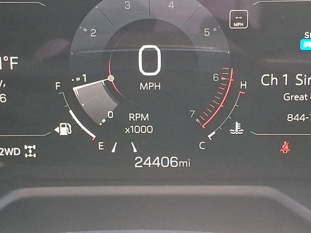 2024 GMC Acadia AT4