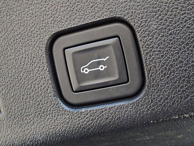 2024 GMC Acadia AT4