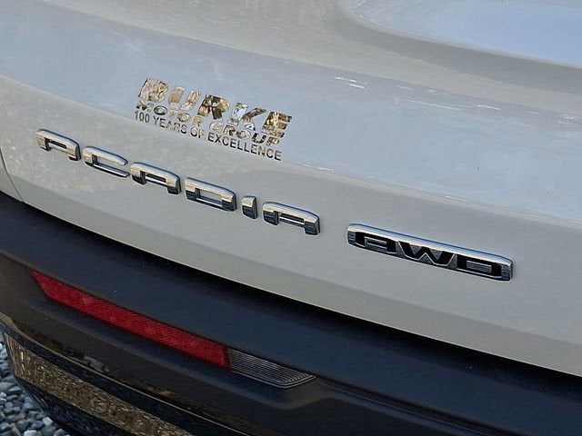 2024 GMC Acadia AT4