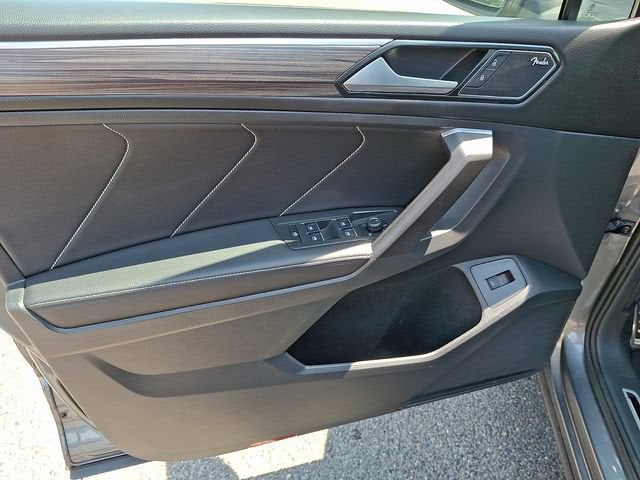 2022 Volkswagen Tiguan 2.0T SEL R-Line