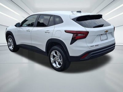 2025 Chevrolet Trax LS
